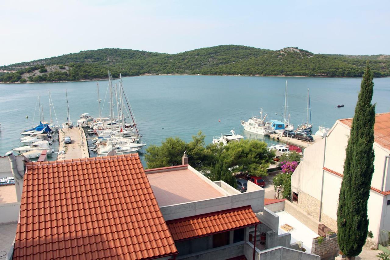 Guesthouse Mila Tisno Exteriér fotografie